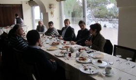 Sinoplu  Adamlar Ile Kahvalt