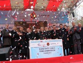 Bir Rya Gerek Oluyor: lgaz Tnelinin Temeli Atld
