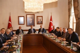 �ubat Ay� Y�netim Kurulu Ba�kan�