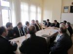le Toplantlarmz abanz, Eldivan Ve Ortada Devam Etti